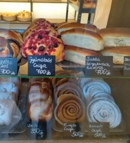 Kiskenyér Kézműves Pékség