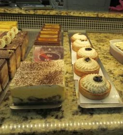 Kiskézműves Cukrászda