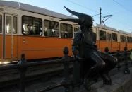 Kiskirálylány szobor Budapest