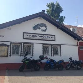 Kiskőrössy Halászcsárda Szeged - Külső kép