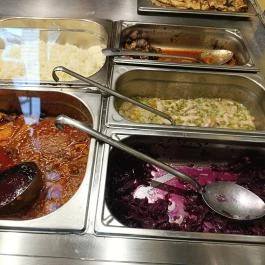 Kispozsonyi Ételbár Budapest - Étel/ital