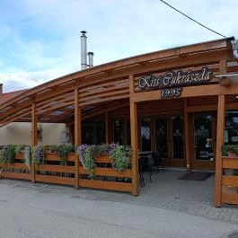 Kiss Cuki Lajosmizse - Külső kép