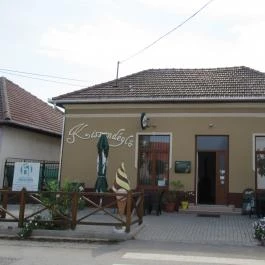 Kisvendéglő Tolcsva - Külső kép