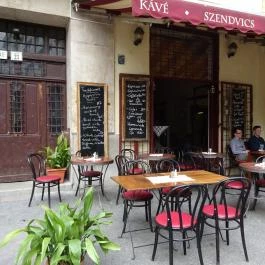 Klauzál Café Étterem & Kávézó, Budapest - Külső kép