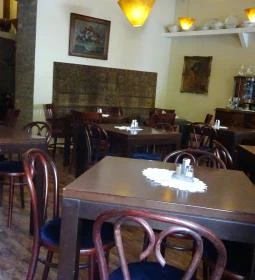 Klauzál Café Étterem & Kávézó