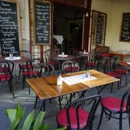 Klauzál Café Étterem & Kávézó, Budapest - Belső