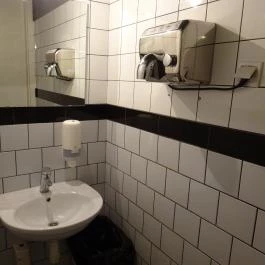 Klikk Bistrobar - Gozsdu Udvar Budapest - Mosdó