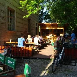 Kobuci Kert Budapest - Külső kép