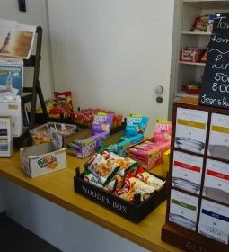 Kőfejtő Kávézó & Büfé