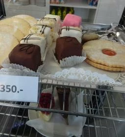 Kőfejtő Kávézó & Büfé