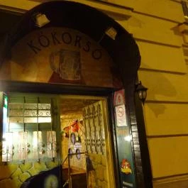 Kőkorsó, Budapest - Külső kép