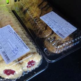 Kolcsár Cukrászda-Pékség környei Mintaboltja, Környe - Étel/ital