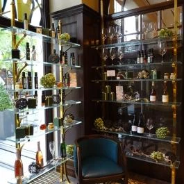 Kollázs Budapest - Belső