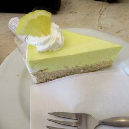 Koller Bácsi Cukrászdája Budapest - Étel/ital