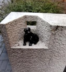 Kolodko: Anyám tyúkja miniszobor