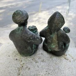 Kolodko: Aranka néni & Béla bácsi miniszobor Budapest - Egyéb