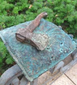 Kolodko: A balta miniszobor