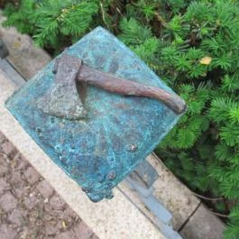 Kolodko: A balta miniszobor Budapest - Egyéb