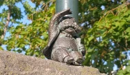 Kolodko: Dr. Bubó és a gyógyuló nyúl miniszobor, Budapest