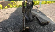 Kolodko: Dr. Bubó és a gyógyuló nyúl miniszobor, Budapest