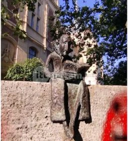 Kolodko: Drakula miniszobor