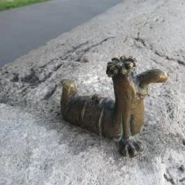 Kolodko: Főkukac miniszobor Budapest - Egyéb