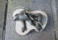 Kolodko: Halott mókus miniszobor Budapest