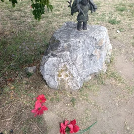 Kolodko: Hanti vadász, Budapest - Külső kép
