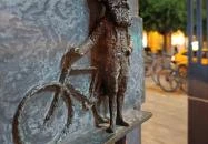 Kolodko: Herzl Tivadar miniszobor Budapest