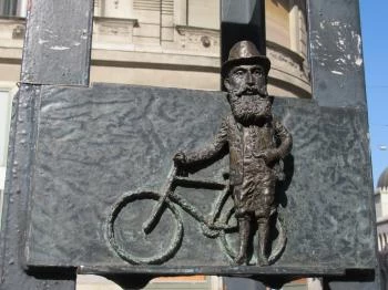 Kolodko: Herzl Tivadar miniszobor Budapest