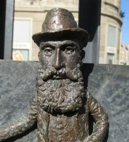 Kolodko: Herzl Tivadar miniszobor