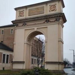 Kolodko: Mária Terézia miniszobor Vác - Egyéb