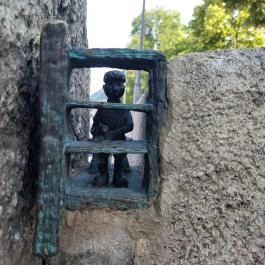 Kolodko: Az oroszok már a spájzban vannak miniszobor Budapest - Egyéb