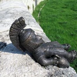 Kolodko: In vino veritas miniszobor Budapest - Egyéb