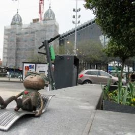 Kolodko: Skála Kópé miniszobor Budapest - Egyéb