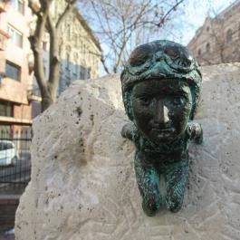 Kolodko: Szenes Hanna miniszobor Budapest - Egyéb