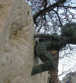 Kolodko: Szenes Hanna miniszobor