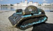 Kolodko: Szomorú tank miniszobra Budapest - Egyéb