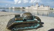 Kolodko: Szomorú tank miniszobra Budapest - Egyéb