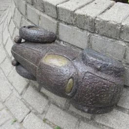 Kolodko: A tizennégy karátos autó miniszobor Budapest - Egyéb