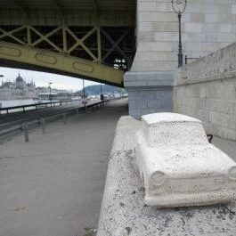 Kolodko: Trabant miniszobor Budapest - Egyéb