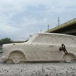 Kolodko: Trabant miniszobor Budapest - Egyéb