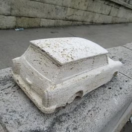 Kolodko: Trabant miniszobor Budapest - Egyéb