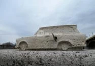 Kolodko: Trabant miniszobor Budapest