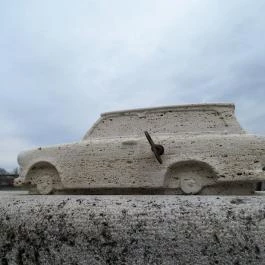 Kolodko: Trabant miniszobor Budapest - Egyéb