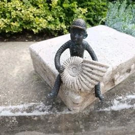 Kolodko: Utcazenész miniszobor Veszprém - Egyéb