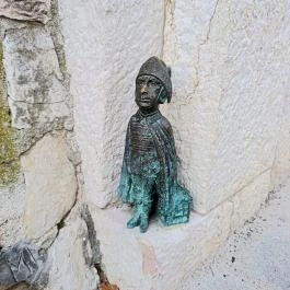 Kolodko: a Vár őrzője miniszobor Veszprém - Egyéb