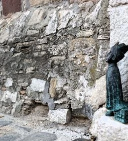 Kolodko: a Vár őrzője miniszobor