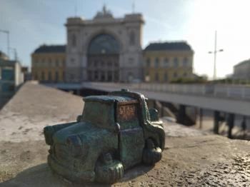 Kolodko: Vissza a jövőbe miniszobor Budapest