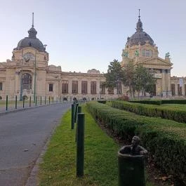 Kolodko: Zsigmondy Vilmos miniszobor, Budapest - Külső kép